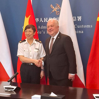 Sekretarz stanu Jacek Czerniak oraz wiceminister GACC Lyu Weihong (fot. MRiRW)